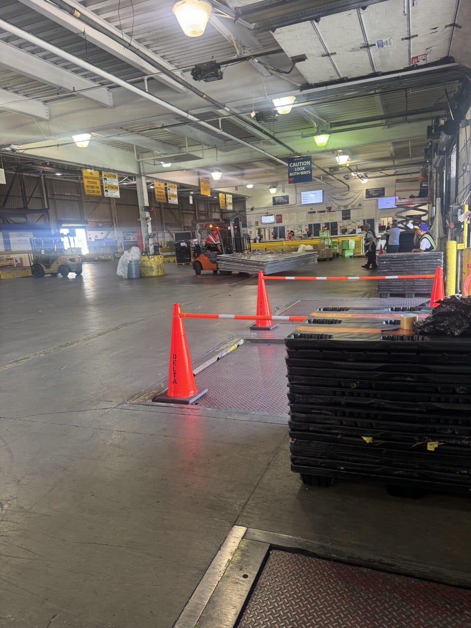 WhatsApp Image 2025-10-25 at 23.42.32_234c9ac3